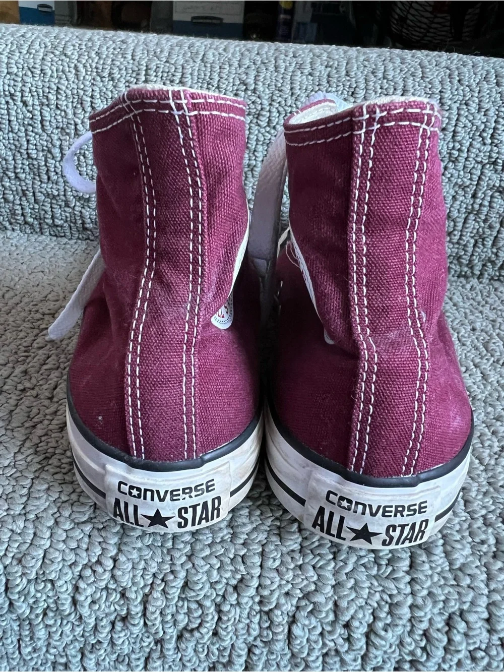 *Sold* Converse All Stars Chuck Taylor High Top Sneakers - Burgundy Womens 6.5 - Picture 3 of 7